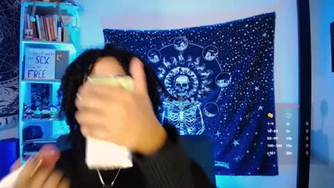 Ela  Help me reach 100 thumbs up online show from 07/14/26, 07:13