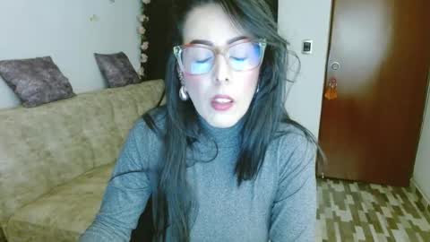 ela_3611 online show from 03/25/26, 03:45