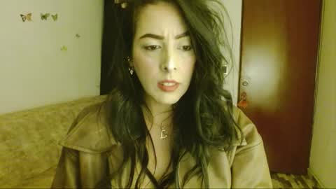 ela_3611 online show from 04/22/26, 03:09