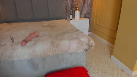   online show from 12/10/24, 05:22