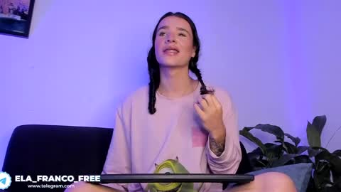 Snapshot of elaia_franc chatting on 04/27/26, 01:42 Elaia franco online show from 04/27/26, 01:42