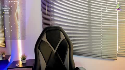 Elaia online show from 12/09/24, 02:06