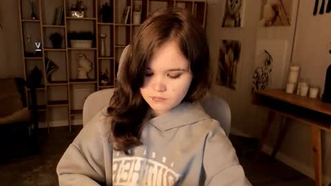 Your sweet girl online show from 09/21/25, 10:11