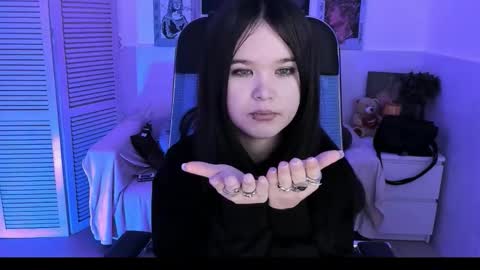 Your sweet girl online show from 10/26/25, 12:16