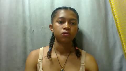 Snapshot of elaliealdy chatting on 09/24/25, 05:33 elaliealdy online show from 09/24/25, 05:33