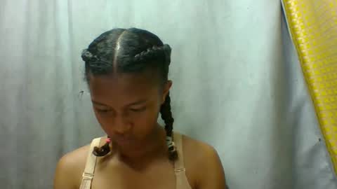 Snapshot of elaliealdy chatting on 10/13/25, 05:18 elaliealdy online show from 10/13/25, 05:18