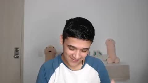 elandor online show from 11/26/25, 07:09