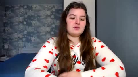 Elanis online show from 03/08/25, 01:25