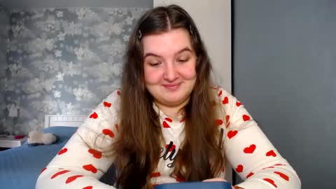 Elanis online show from 03/11/25, 10:29