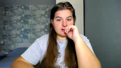 Elanis online show from 10/16/25, 11:00