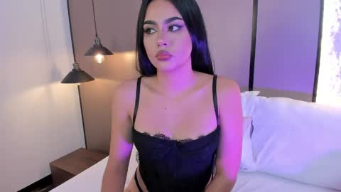 elara_bloom_ online show from 04/21/26, 02:15