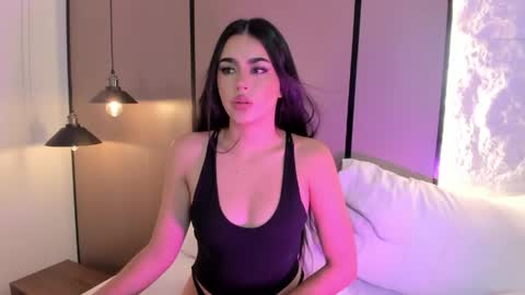 elara_bloom_ online show from 04/28/26, 02:21