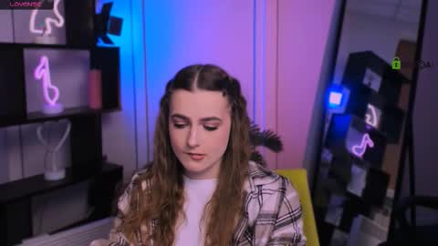 elara_doll online show from 12/05/25, 07:10