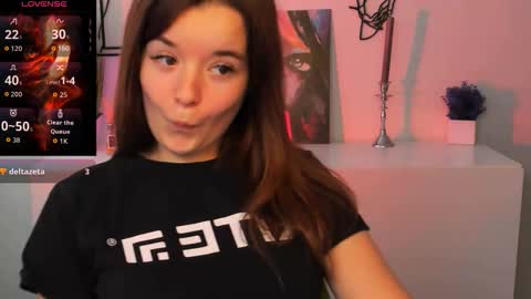 Snapshot of elara_mi chatting on 10/26/25, 09:37 elara_mi online show from 10/26/25, 09:37