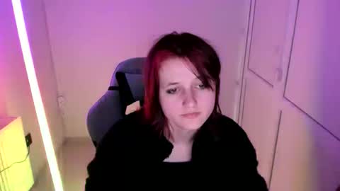 Snapshot of elara_muse chatting on 04/28/26, 08:58 Evie online show from 04/28/26, 08:58