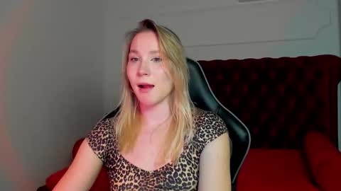 elaravoltage online show from 03/30/26, 05:14