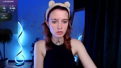 Snapshot of elastikiss chatting on 09/19/25, 02:35 elastikiss online show from 09/19/25, 02:35