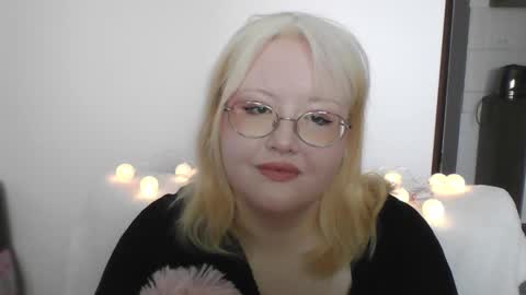 elayne_sweet online show from 03/23/26, 08:07
