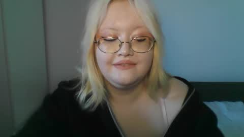 elayne_sweet online show from 04/08/26, 08:03
