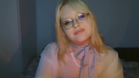Snapshot of elayne_sweet chatting on 05/26/26, 06:09 elayne_sweet online show from 05/26/26, 06:09