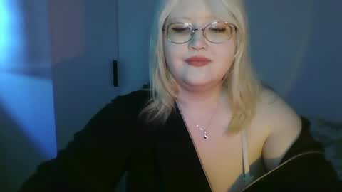 Snapshot of elayne_sweet chatting on 05/27/26, 06:10 elayne_sweet online show from 05/27/26, 06:10