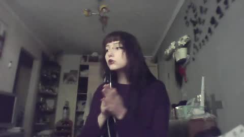 Snapshot of elaynetanton chatting on 05/17/26, 04:03 Lia online show from 05/17/26, 04:03