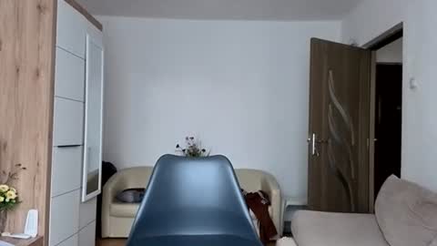 Snapshot of elchapoguzman95 chatting on 10/13/25, 09:31 elchapoguzman95 online show from 10/13/25, 09:31