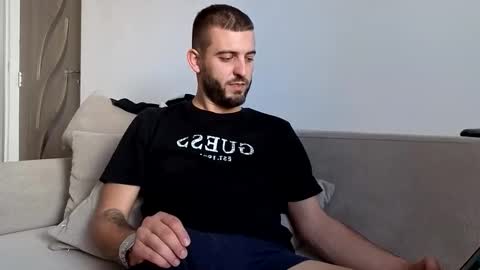 Snapshot of elchapoguzman95 chatting on 10/29/25, 09:55 elchapoguzman95 online show from 10/29/25, 09:55