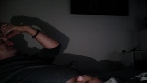 Snapshot of elcretinmo chatting on 12/18/25, 03:56 elcretinmo online show from 12/18/25, 03:56