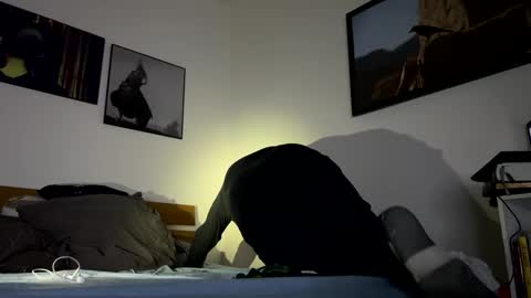 Snapshot of elcretinmo chatting on 02/08/26, 05:22 elcretinmo online show from 02/08/26, 05:22