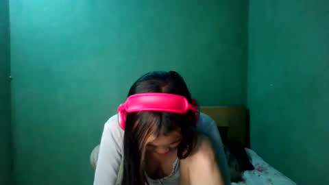 Snapshot of eldie69 chatting on 06/10/26, 04:06 eldie69 online show from 06/10/26, 04:06