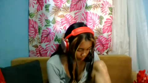 Snapshot of eldie69 chatting on 06/14/26, 04:58 eldie69 online show from 06/14/26, 04:58