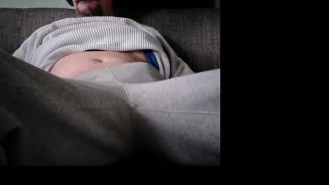 Snapshot of eldonan chatting on 10/25/25, 11:29 Nando online show from 10/25/25, 11:29