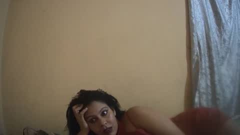 Snapshot of electra137 chatting on 10/12/25, 07:46 Isabella online show from 10/12/25, 07:46