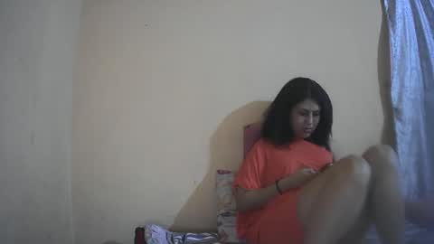 Snapshot of electra137 chatting on 10/14/25, 12:17 Isabella online show from 10/14/25, 12:17