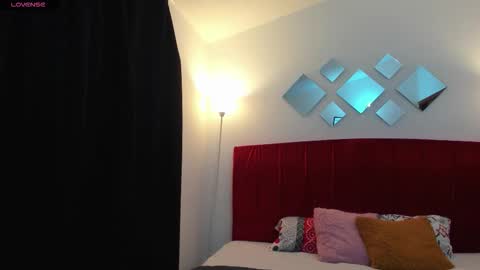 Snapshot of electra__moon chatting on 10/21/25, 02:01 electra__moon online show from 10/21/25, 02:01