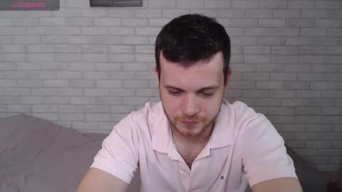 Snapshot of electric_smile chatting on 07/24/26, 08:56 Alex online show from 07/24/26, 08:56