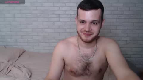 Snapshot of electric_smile chatting on 08/05/26, 08:00 Alex online show from 08/05/26, 08:00