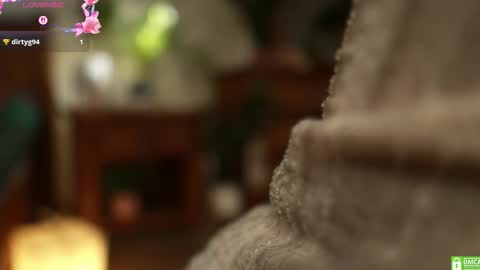 Snapshot of electric_woman chatting on 09/14/25, 02:05 Aleksa online show from 09/14/25, 02:05