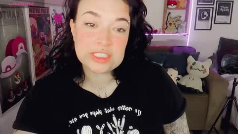 Alejandra online show from 10/21/25, 02:56