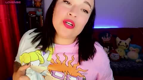 Alejandra online show from 11/11/25, 04:23