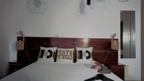 Snapshot of elegant_ebony chatting on 06/13/26, 07:12 Nika online show from 06/13/26, 07:12