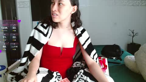 Snapshot of elektra_and_konan_01 chatting on 01/06/25, 02:25 Elektra and Konan online show from 01/06/25, 02:25