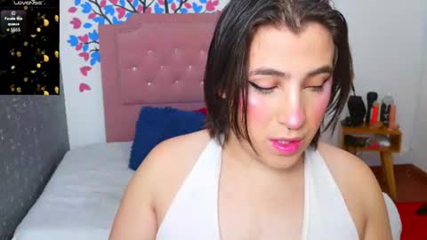 Snapshot of elektra_doll chatting on 06/18/26, 08:03 elektra_doll online show from 06/18/26, 08:03