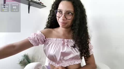 Snapshot of elektra_williams chatting on 12/22/24, 04:17 elektra_williams online show from 12/22/24, 04:17