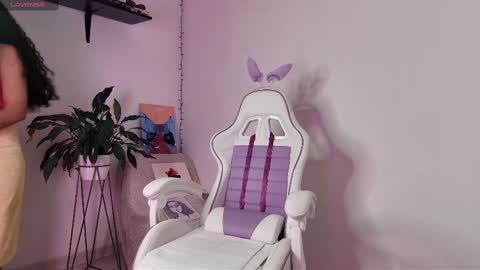 Snapshot of elektra_williams chatting on 02/28/25, 11:34 elektra_williams online show from 02/28/25, 11:34