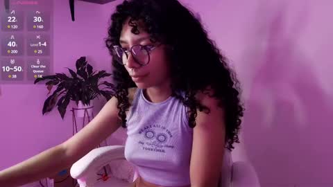 Snapshot of elektra_williams chatting on 03/05/25, 12:38 elektra_williams online show from 03/05/25, 12:38