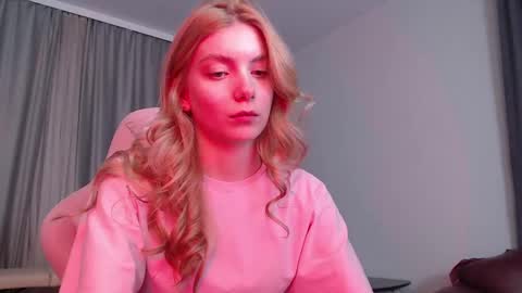 Elena online show from 04/24/26, 07:05