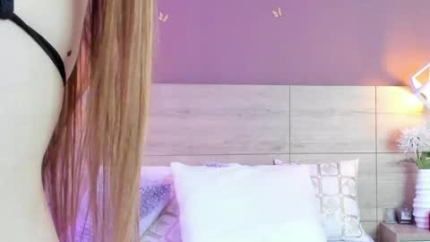 Elena online show from 05/11/26, 03:29