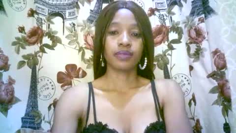 elenah013 online show from 11/29/25, 06:05